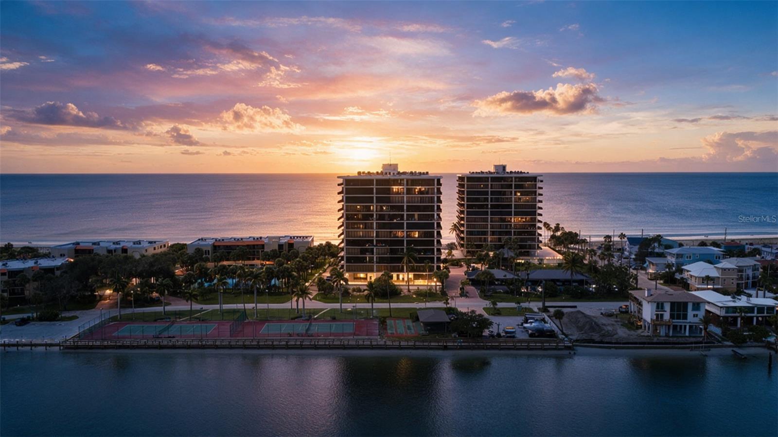 7600 Bayshore Dr #208 — photo