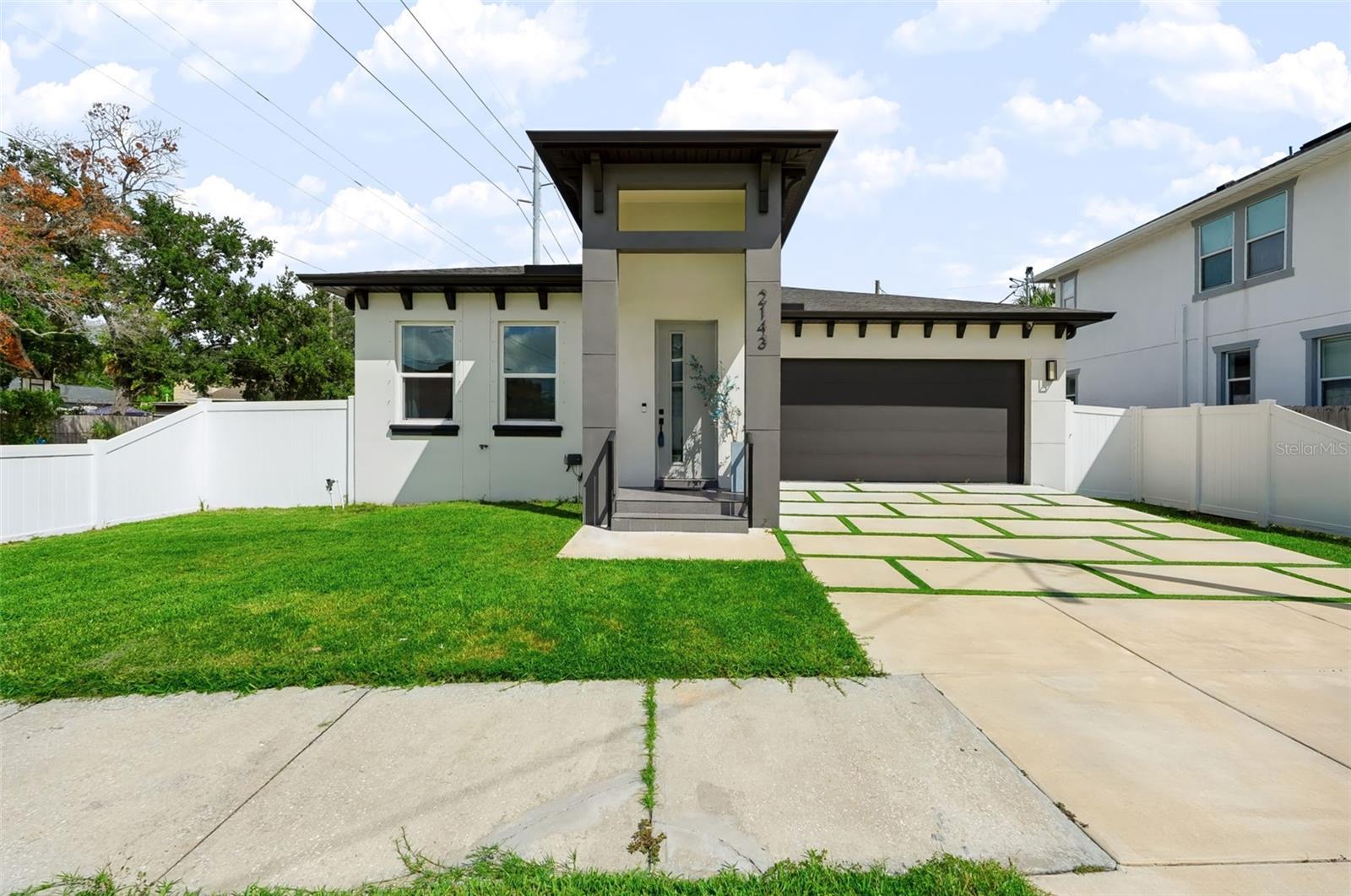 2143 W Saint Conrad St — photo