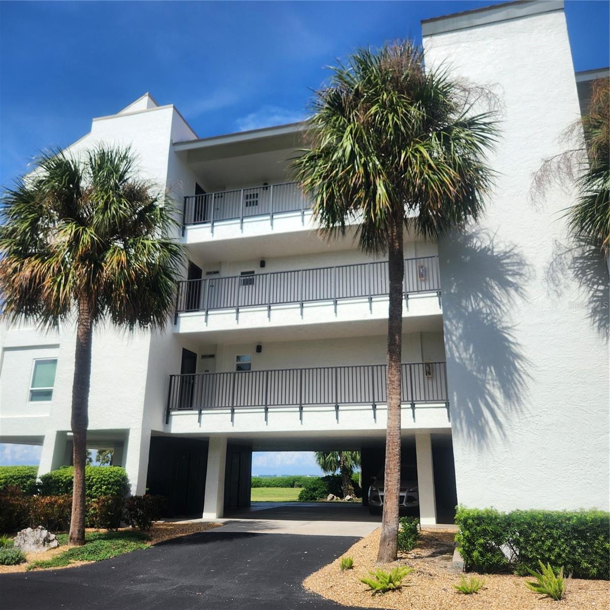 4600 Gulf Of Mexico Dr #301 — photo