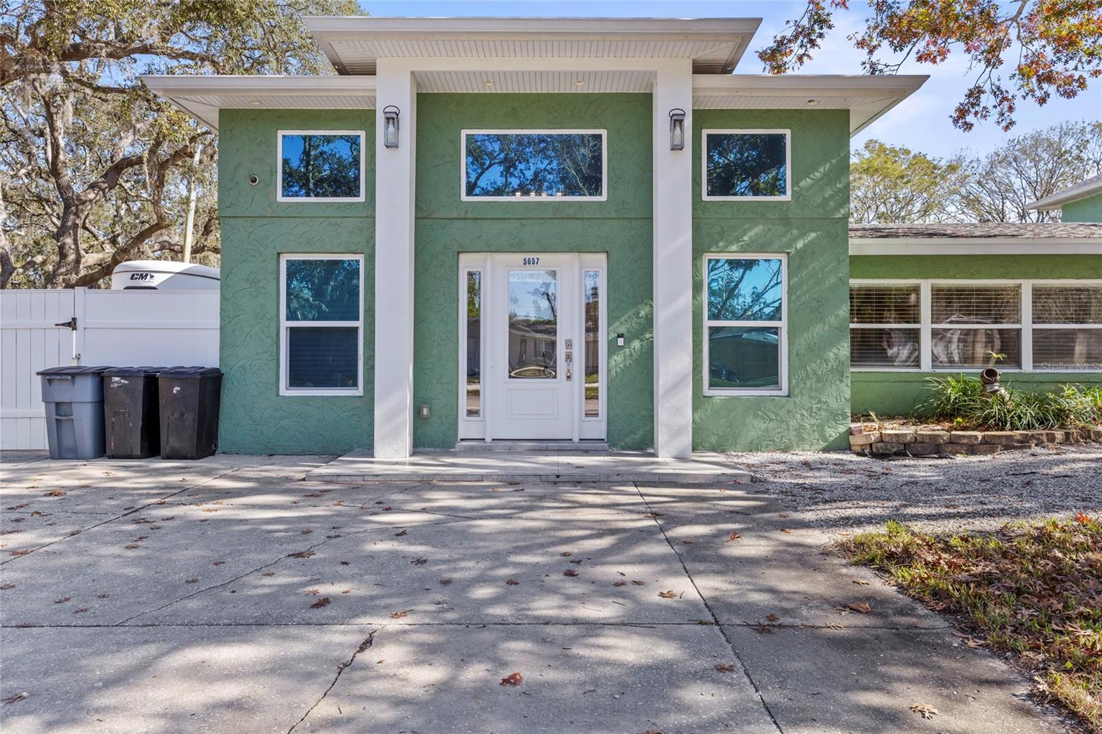 5657 Oceanic Road, Holiday, FL 34690 — photo 3