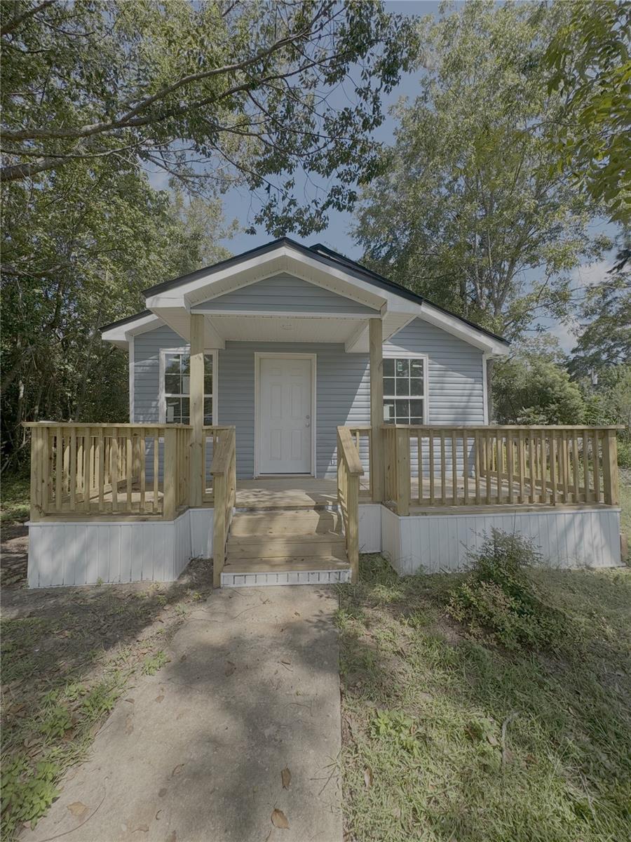 808 E Jefferson St — photo