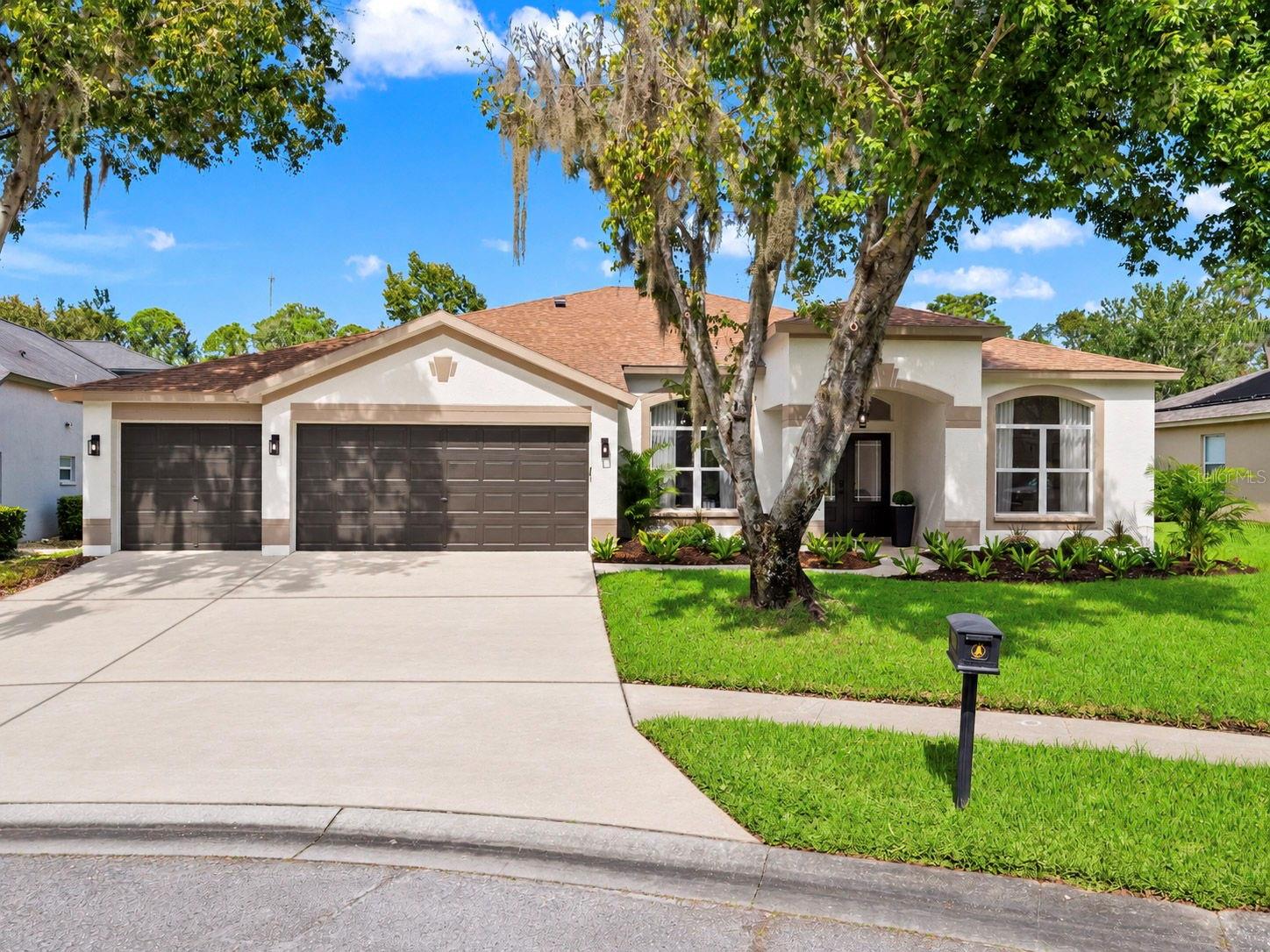 6111 Heroncrest Ct — photo