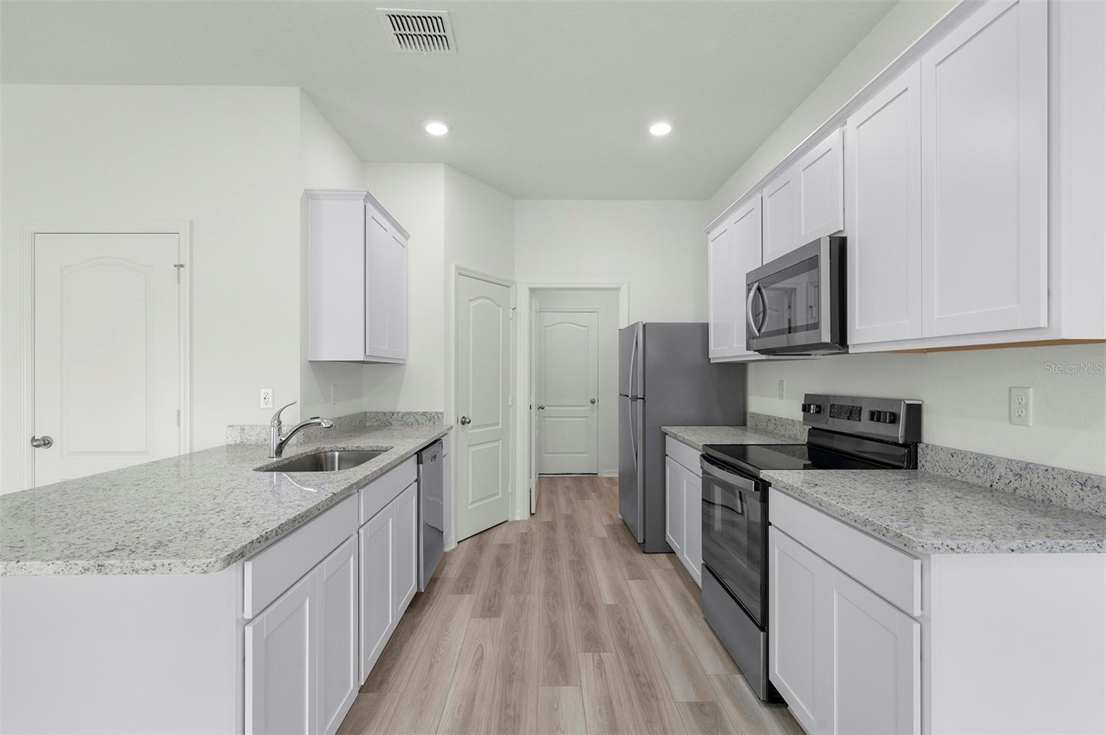 13245 Tula Loop, Astatula, FL 34705 — photo 3