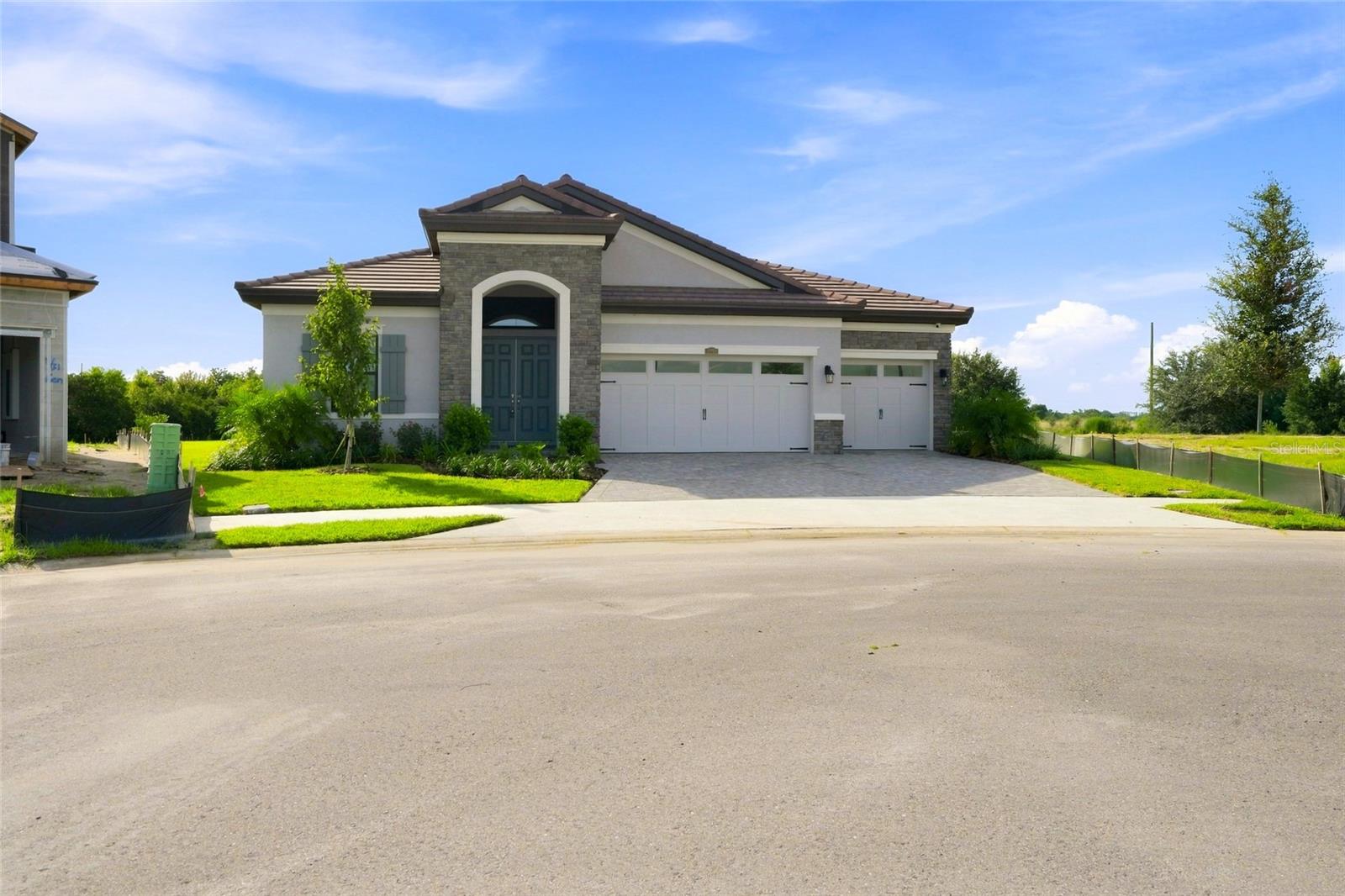 10064 Liliac Manor Trce — photo