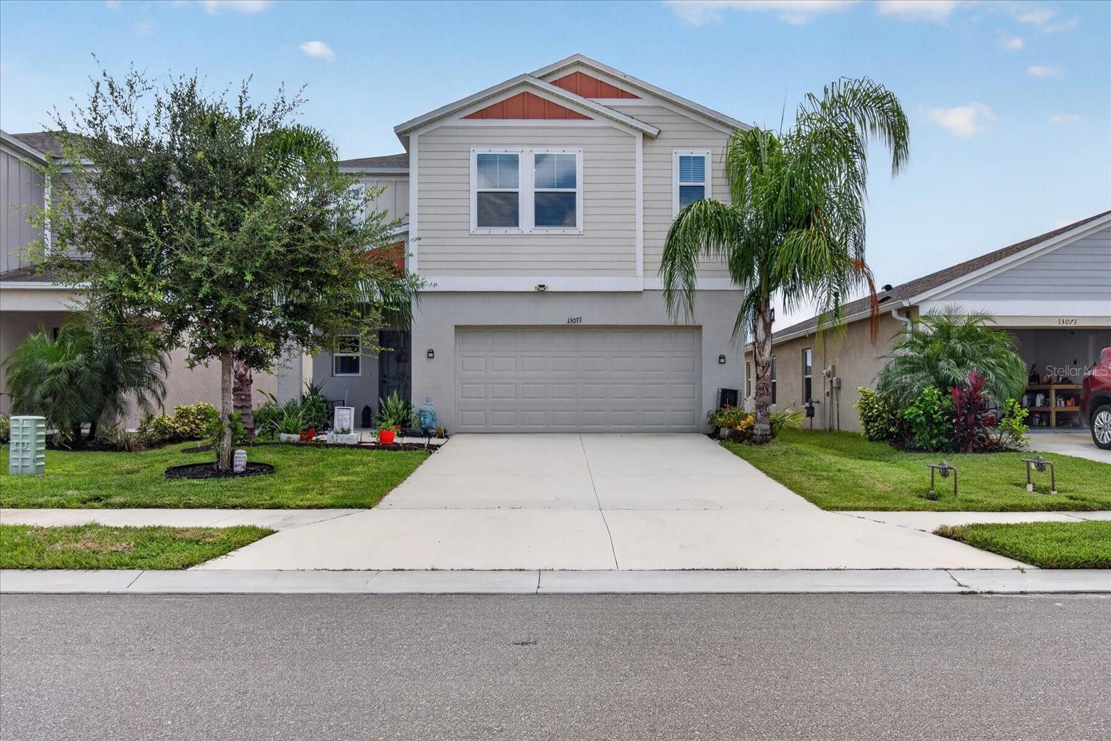13077 Oak Hill Way — photo