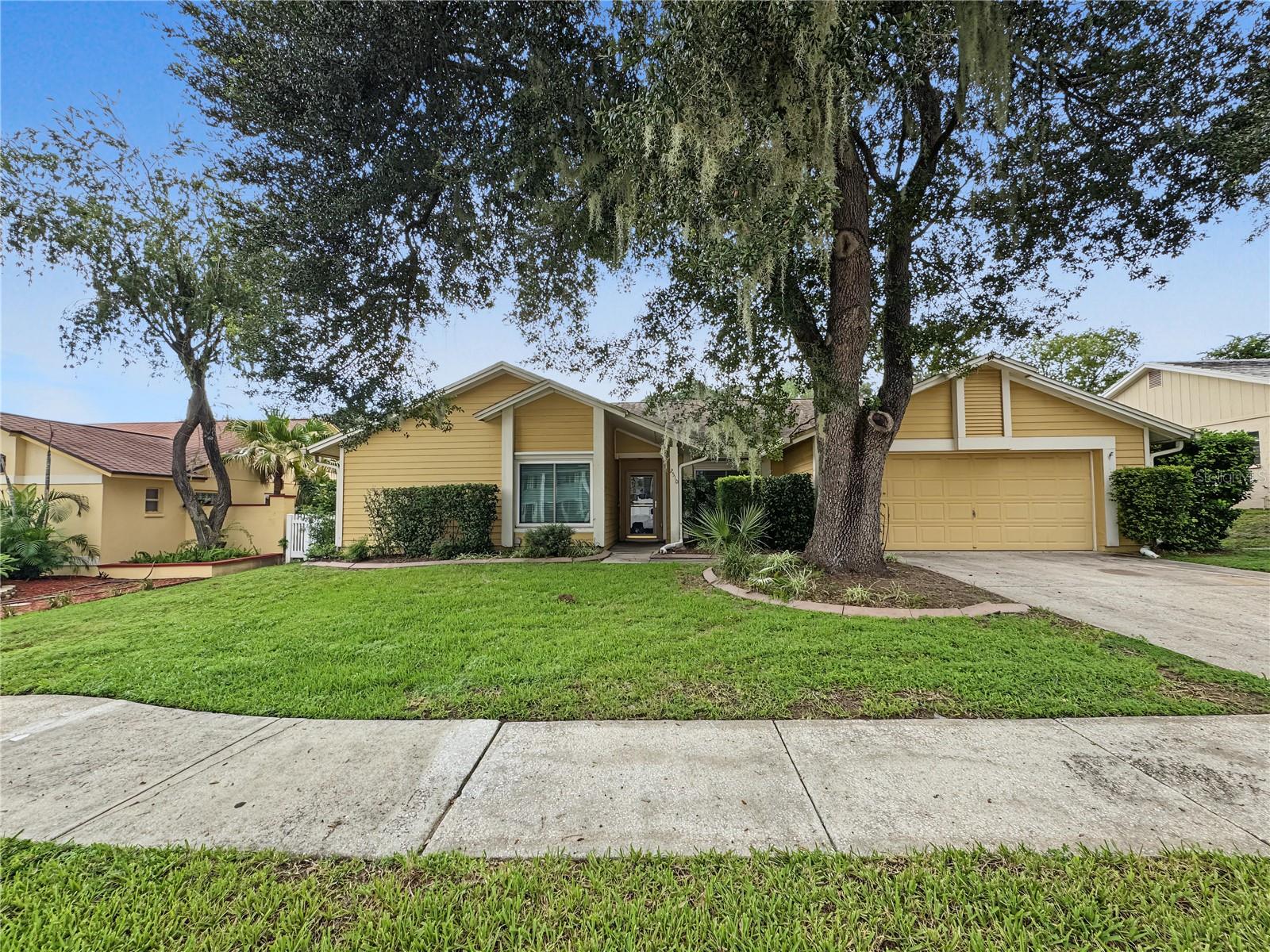 2510 Brimhollow Dr — photo