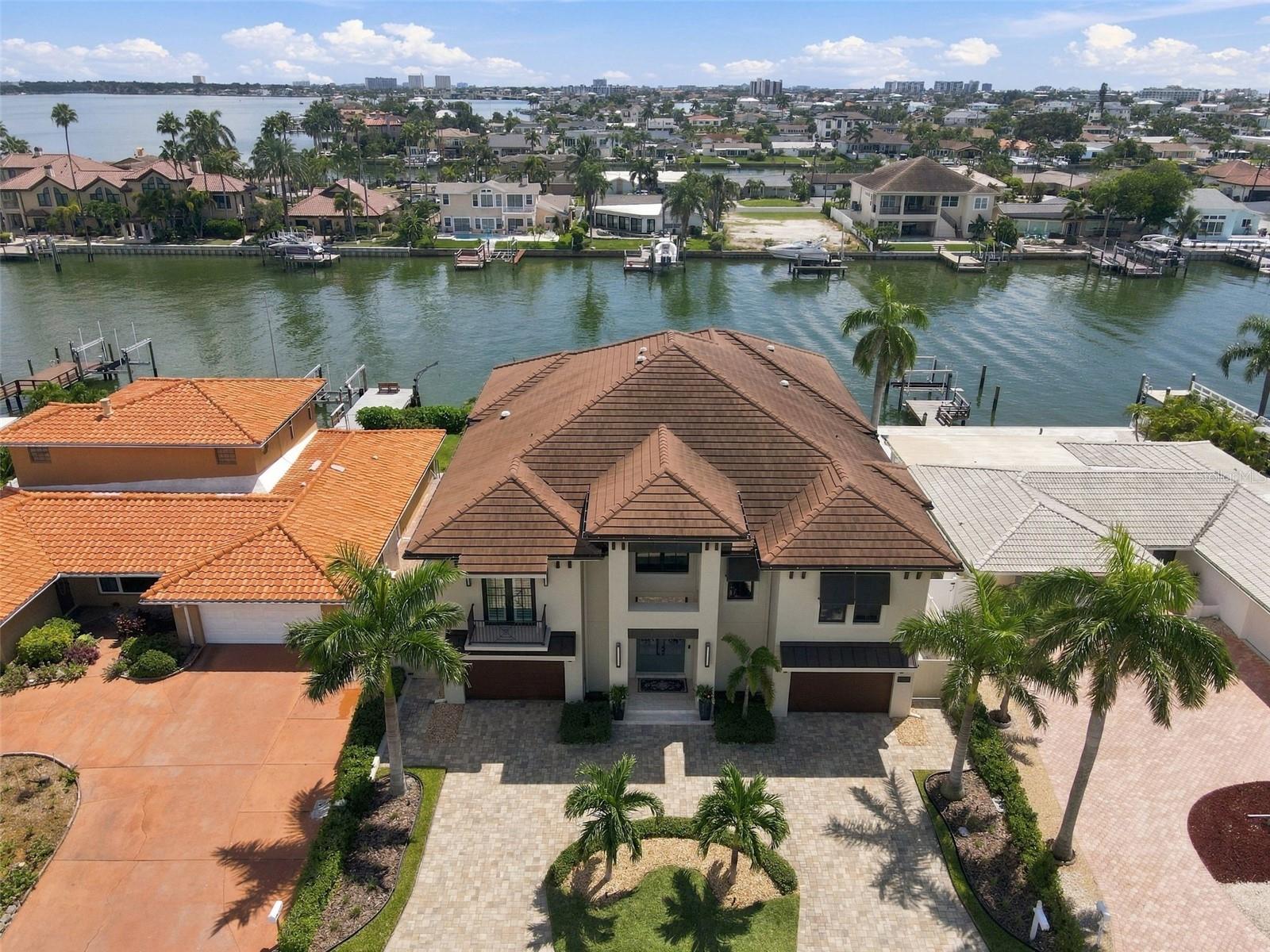 815 Capri Blvd — photo
