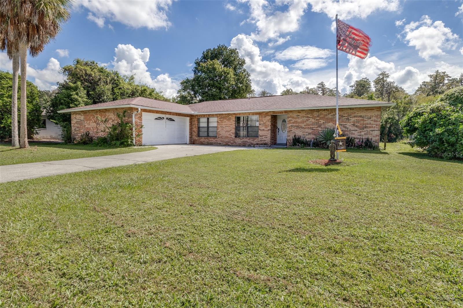 23414 Cherbourg Loop — photo