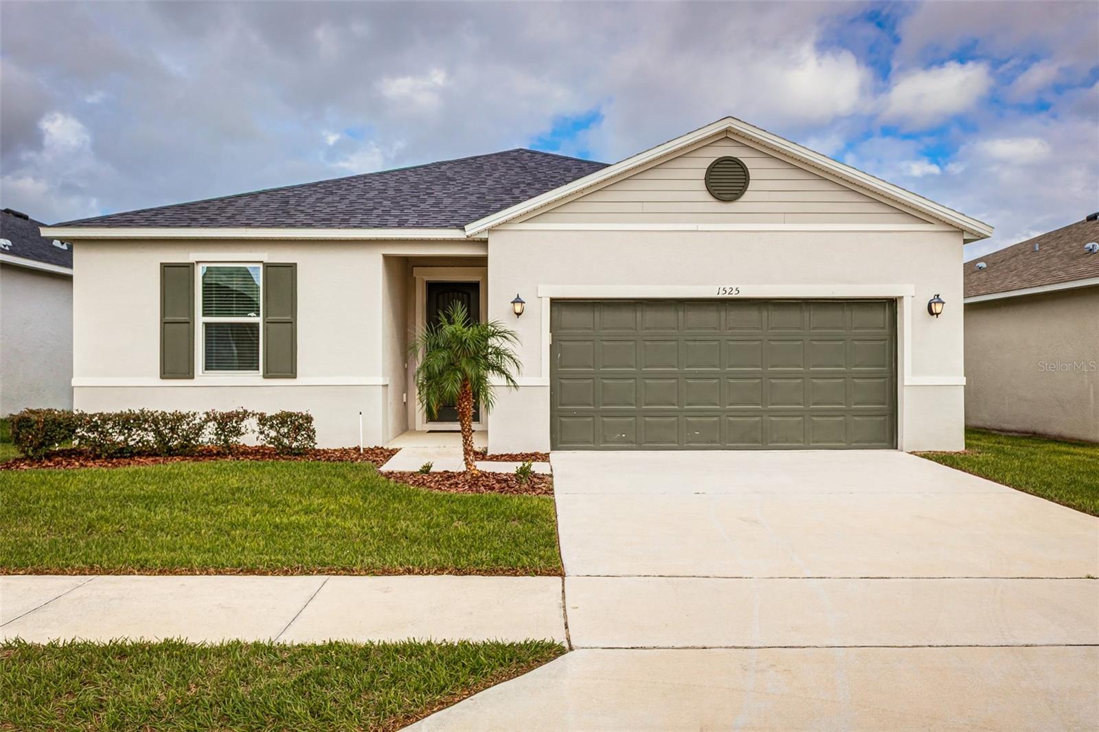 1525 Mattie Pointe Pl — photo