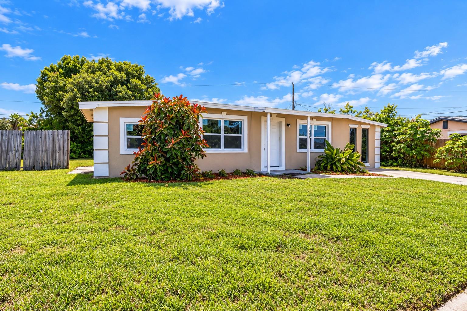 3312 Plummer Circle, Melbourne, FL 32901 — photo 2