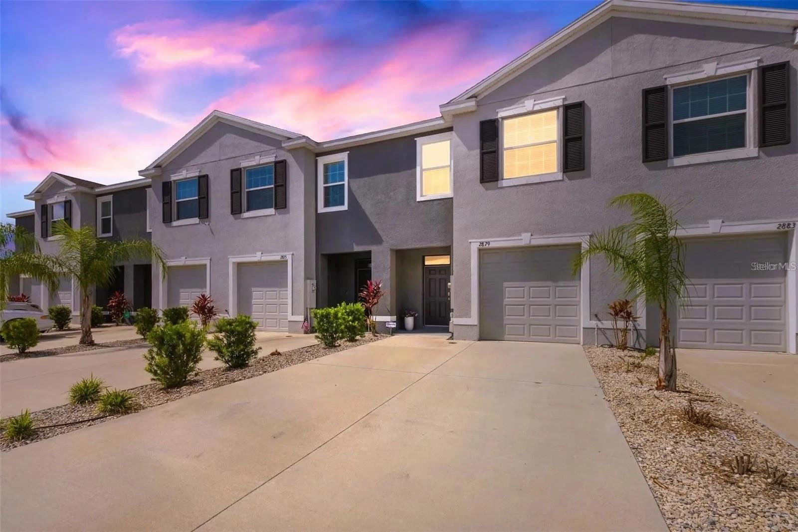 2879 Suncoast Blend Dr — photo