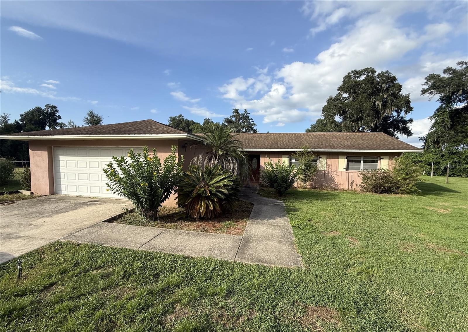 2906 Oak Crest Dr — photo