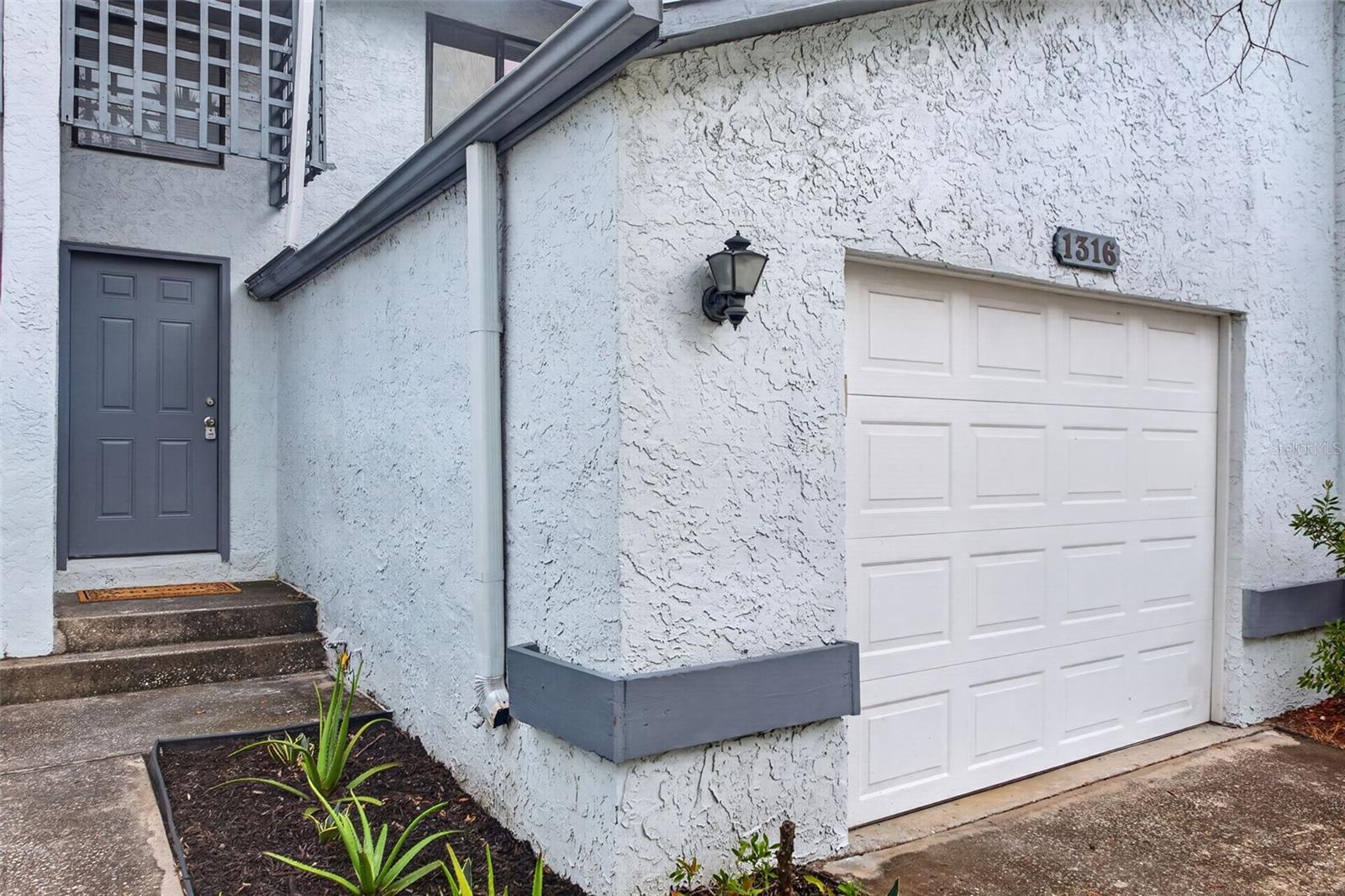 1316 Mountainview — photo
