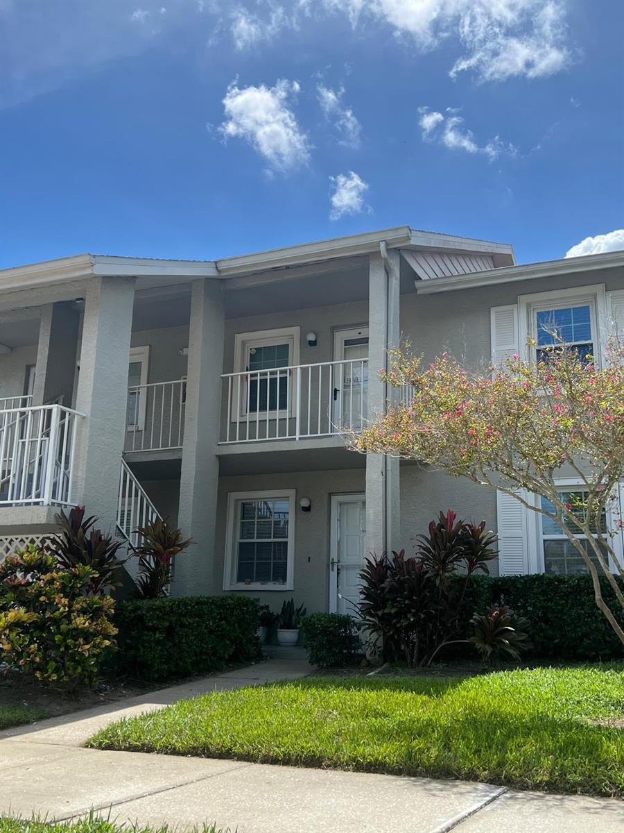 1435 Millstream Ln #204 — photo
