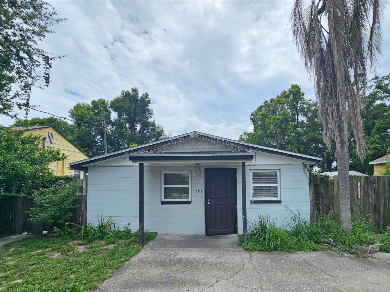 1212 W Marjorie St — photo