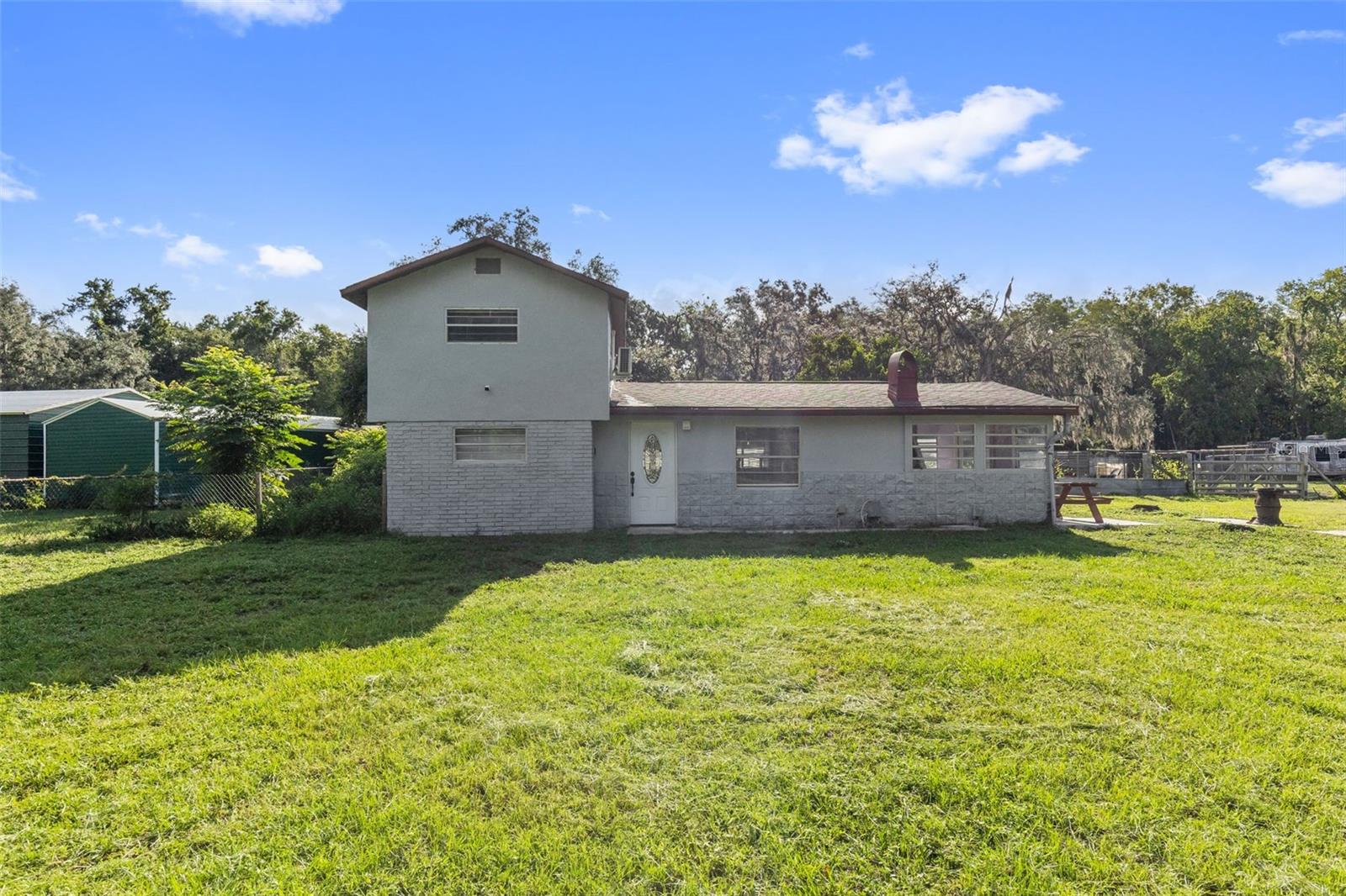 10034 Burton St — photo