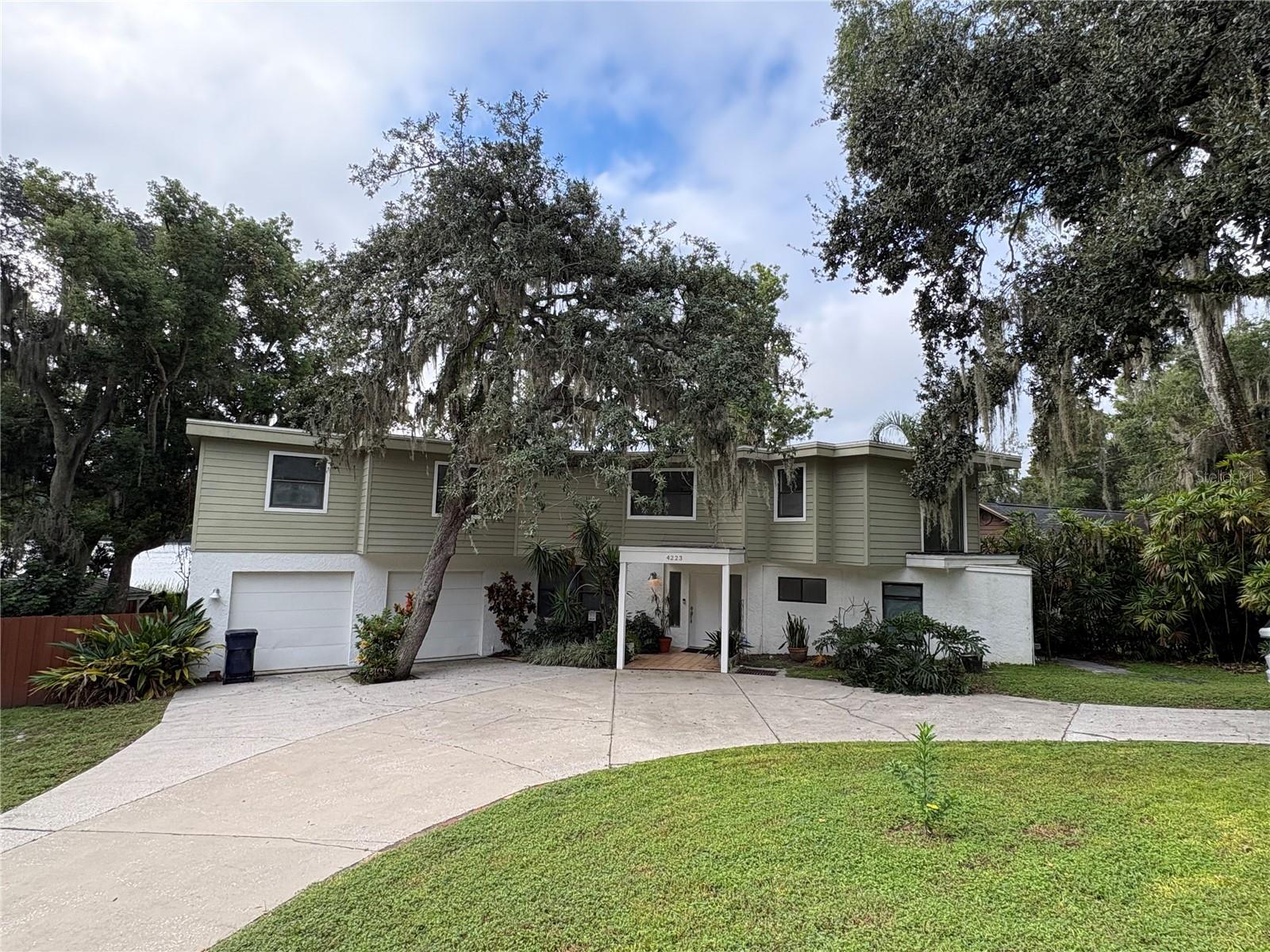 4223 E Riverhills Dr — photo