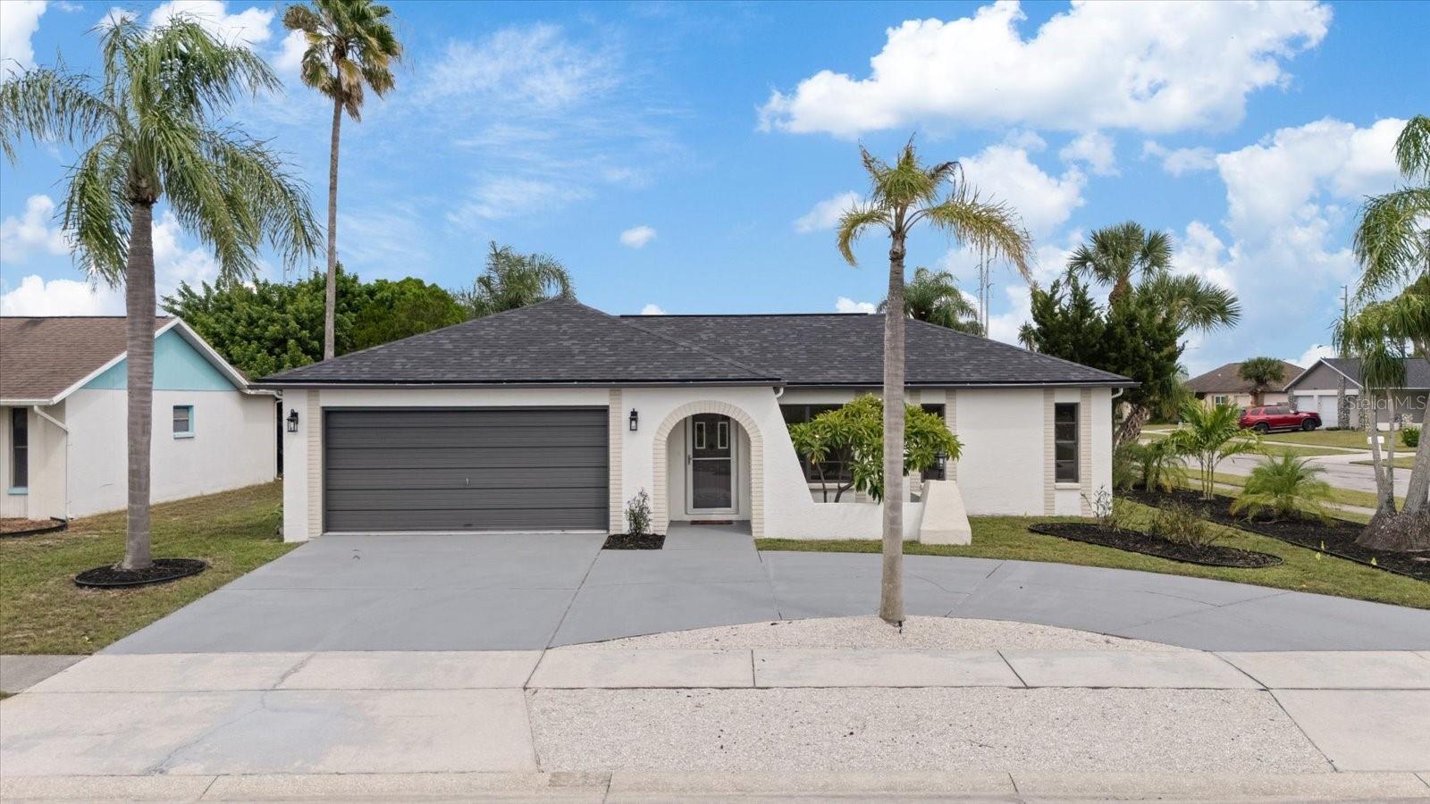 1016 Fuchsia Dr — photo