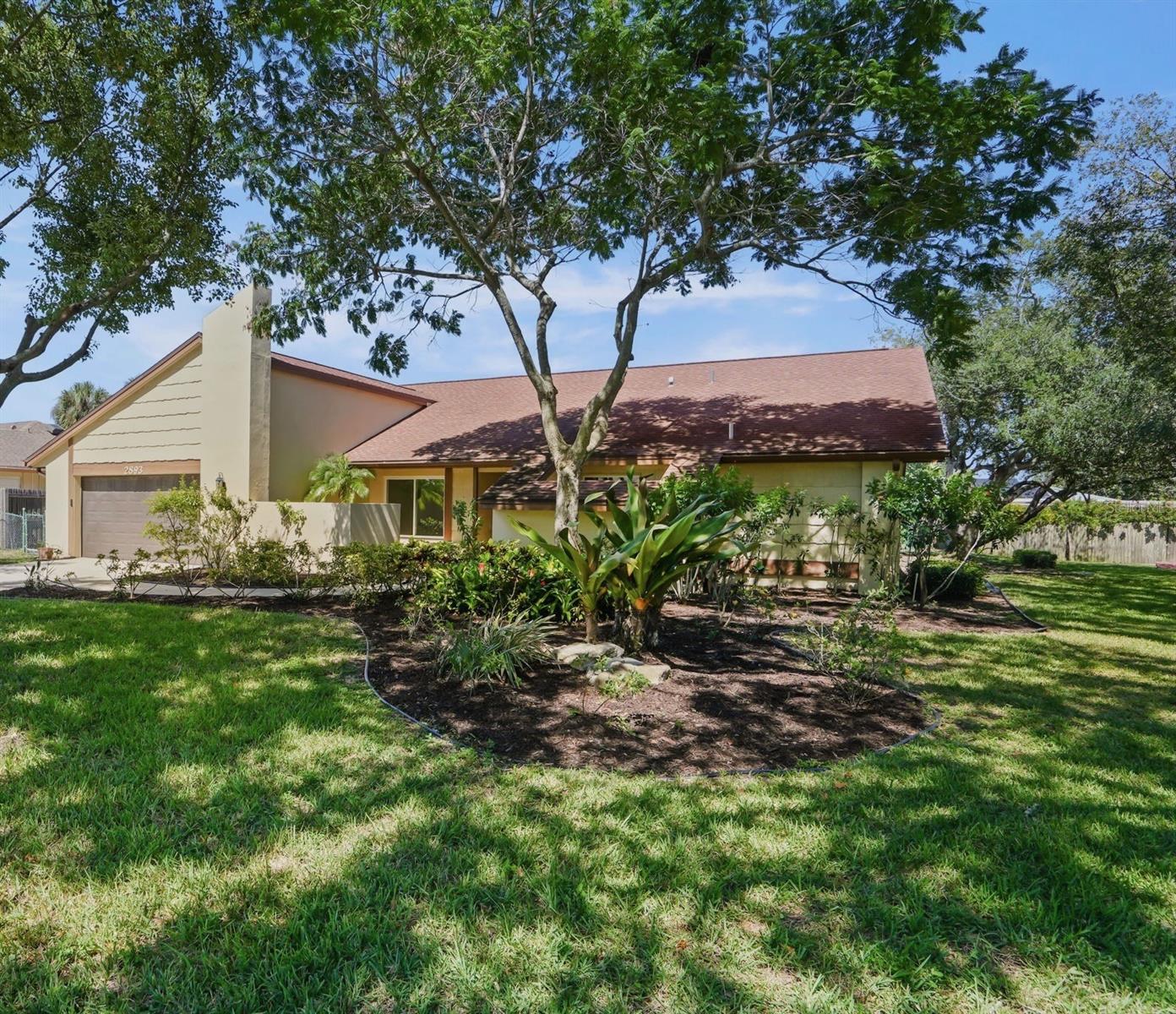 2893 Rollingwood Ct — photo