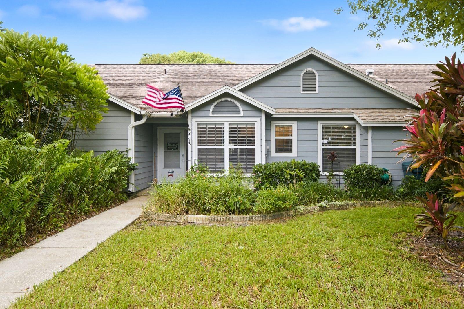 2712 Bentley Dr — photo