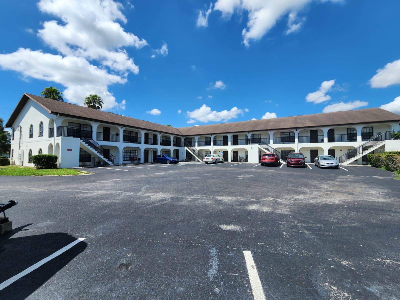 4377 Millwood Rd — photo