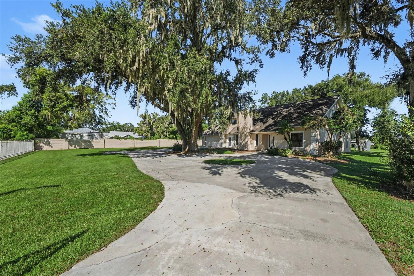 126 Goins Dr — photo