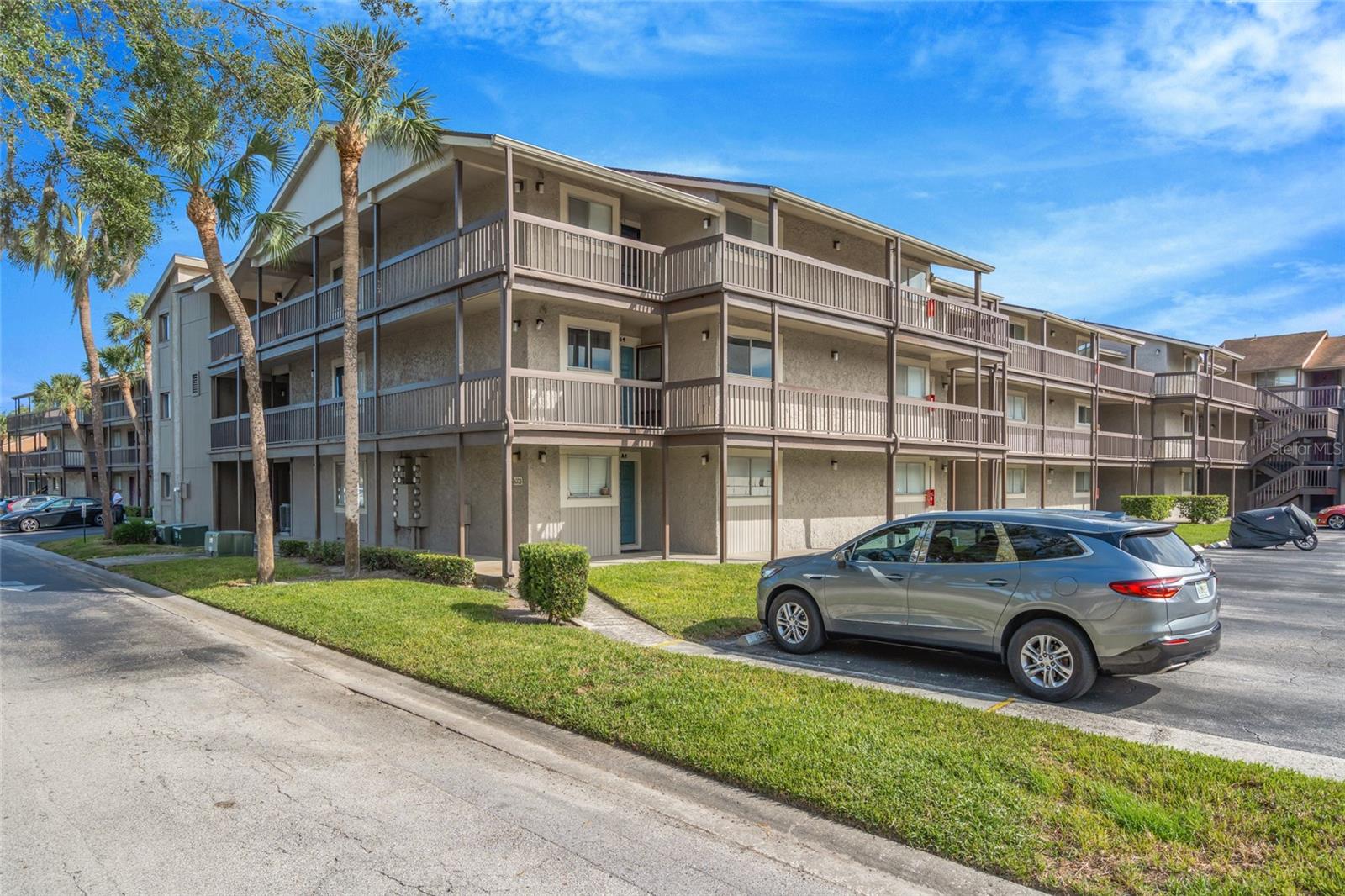 6308 Newtown Cir #8C1 — photo