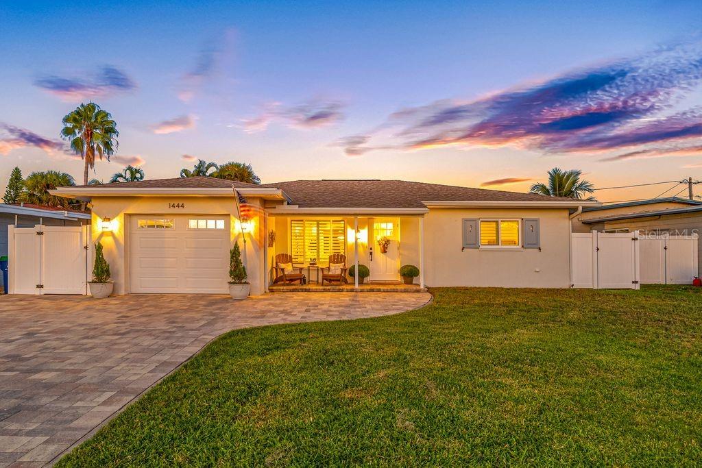 1444 Corey Way S — photo