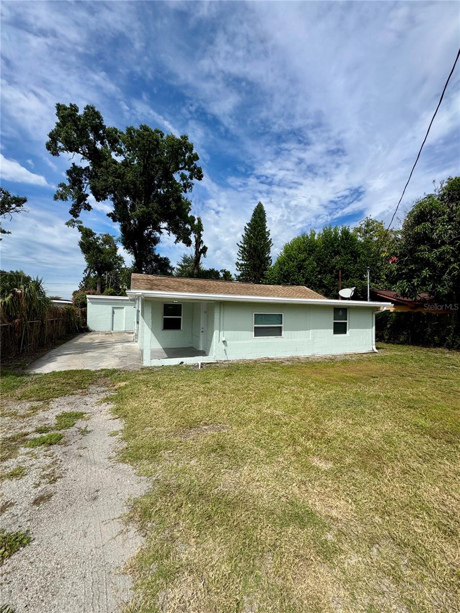 2313 W Rio Vista Ave — photo