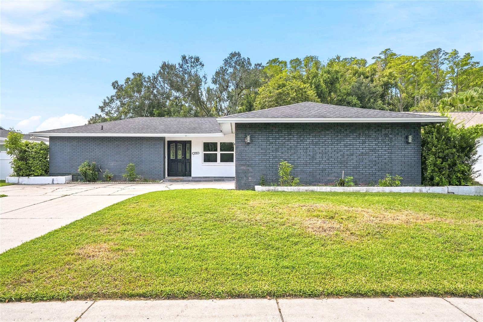 4206 Windtree Dr — photo