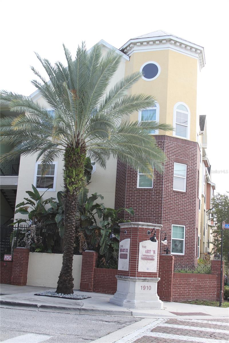 1910 E Palm Ave #9201 — photo