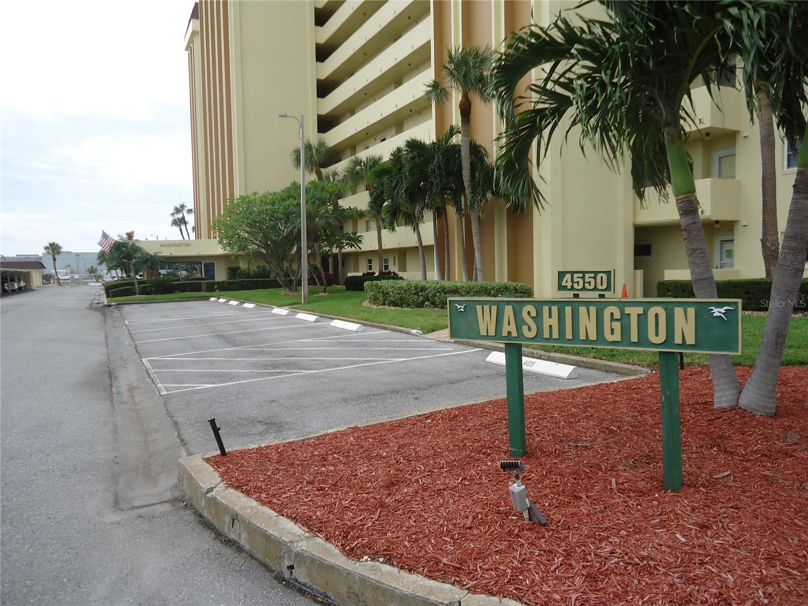 4550 Cove Cir #605 — photo