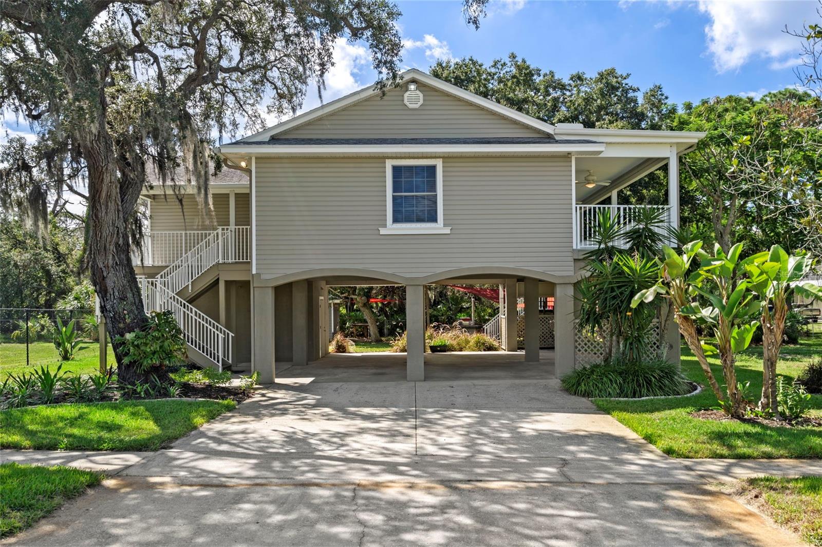 1459 Coburn Dr — photo