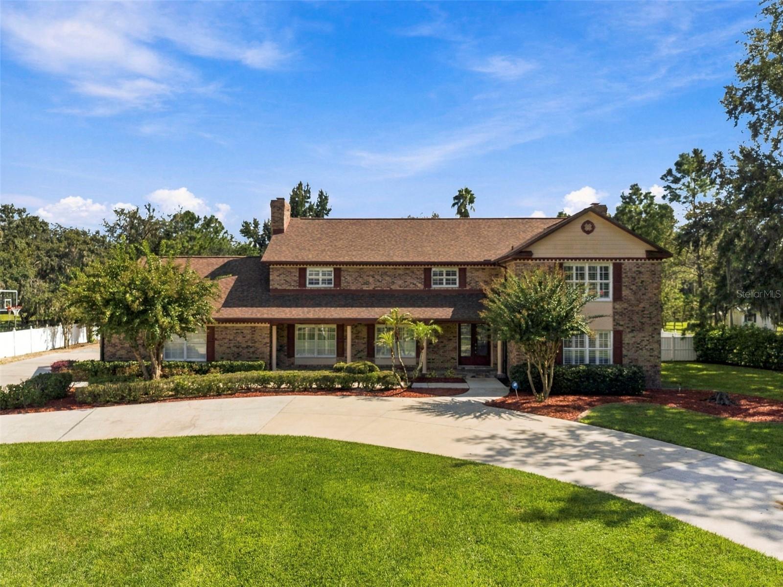 115 Hickory Creek Dr — photo
