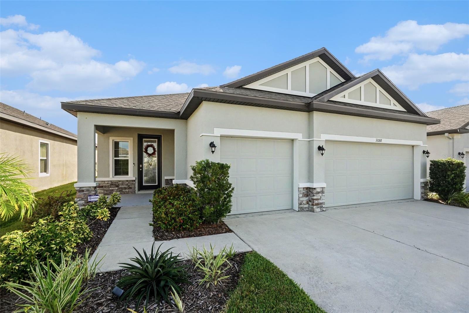 31088 Jazz Leaf Pl — photo