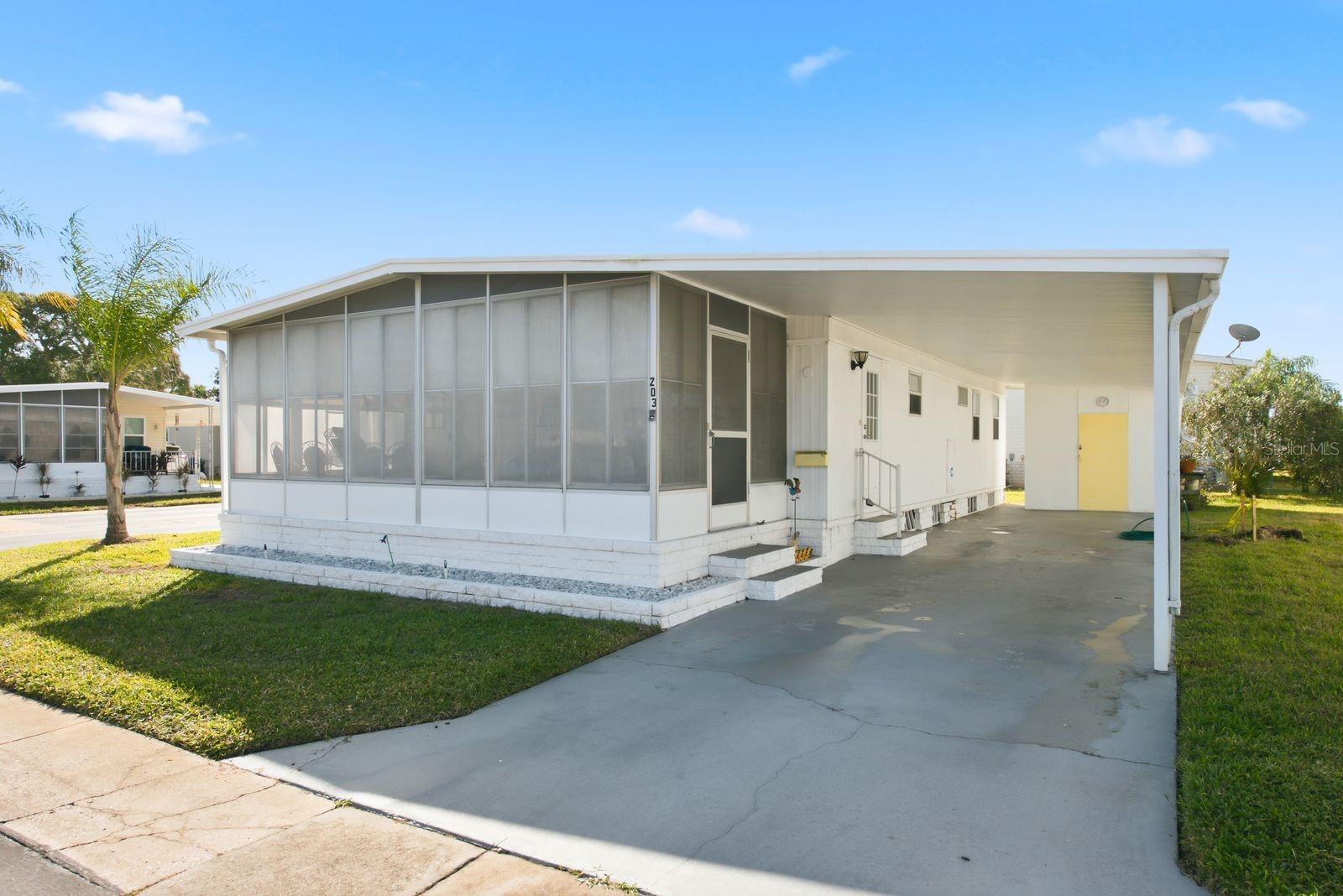 203 Seagull Dr — photo