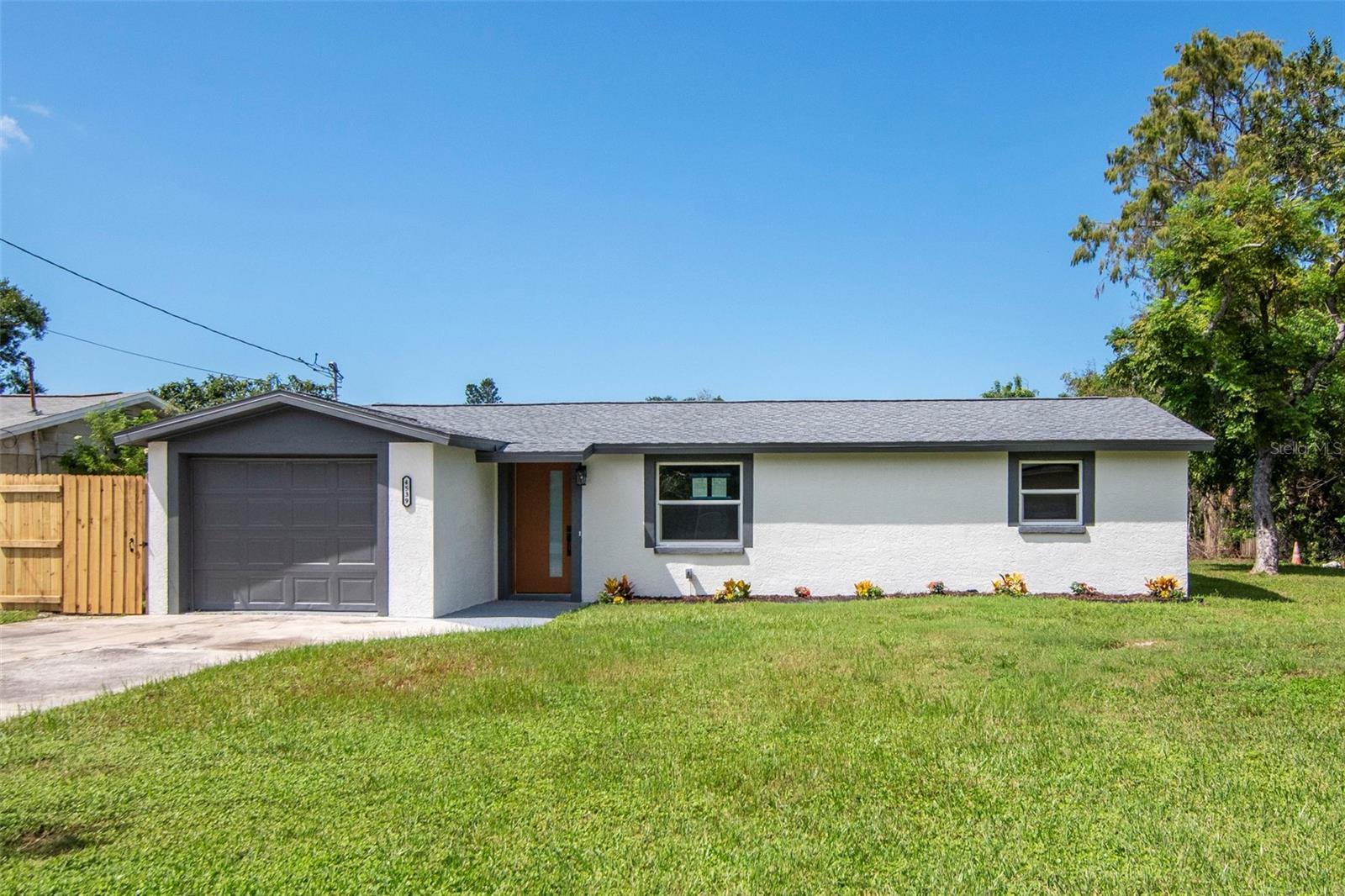 4539 Needle Palm Dr — photo