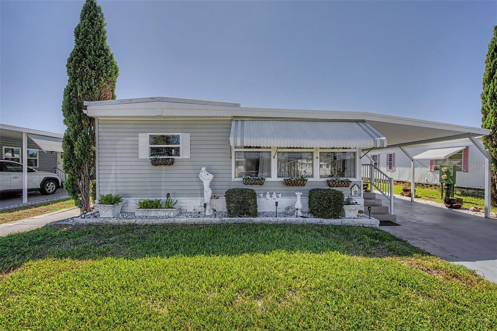 18 Drury Ln — photo