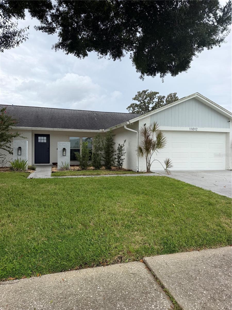 11012 Ashbourne Cir — photo