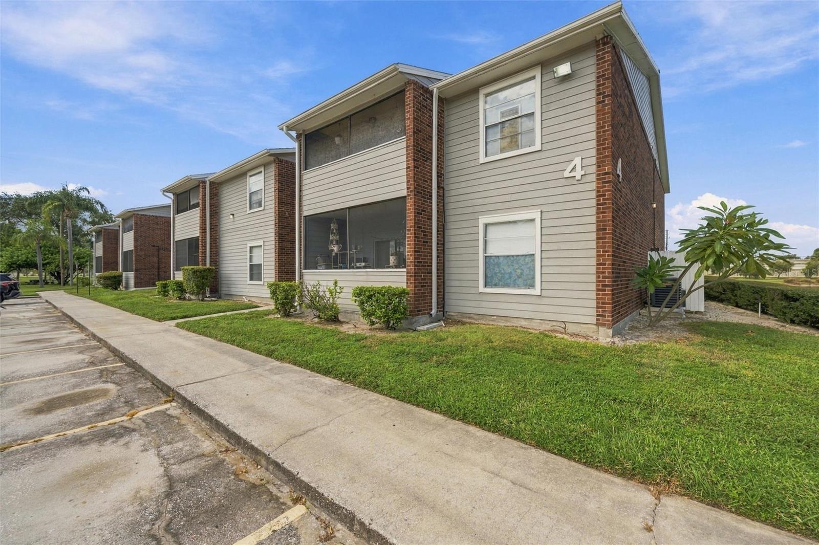 1400 Gandy Blvd N #416 — photo