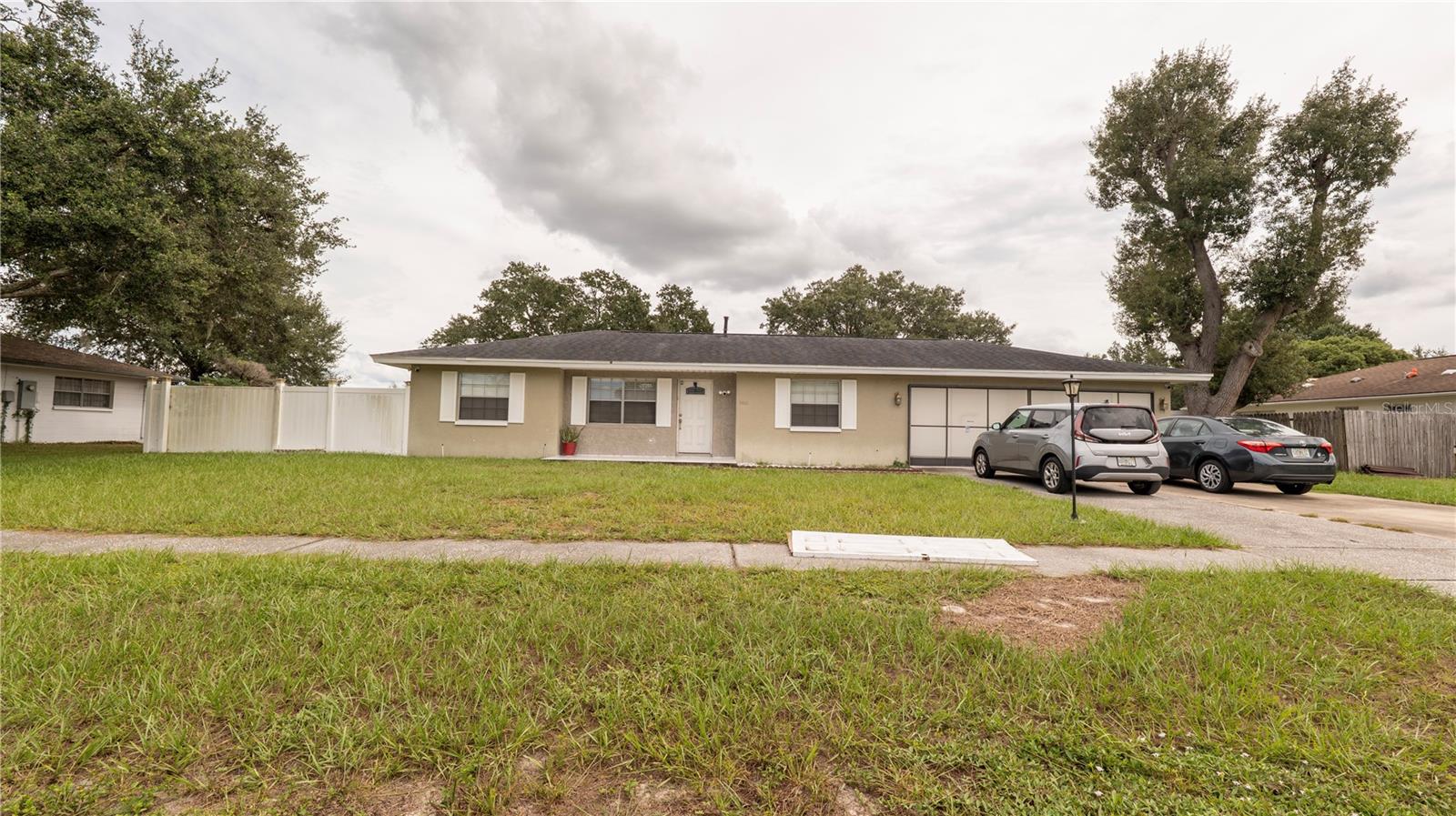 9446 Bayside Ct — photo