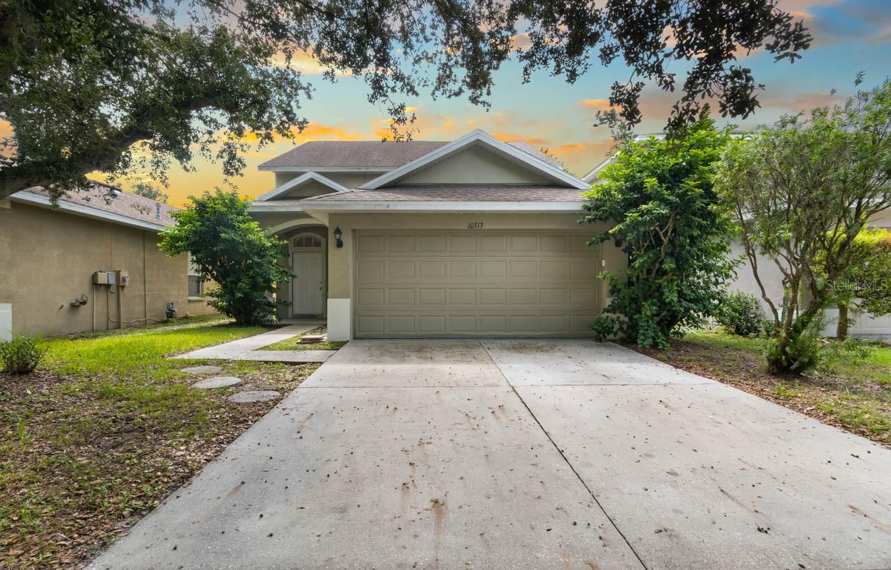 10313 Avelar Ridge Dr — photo