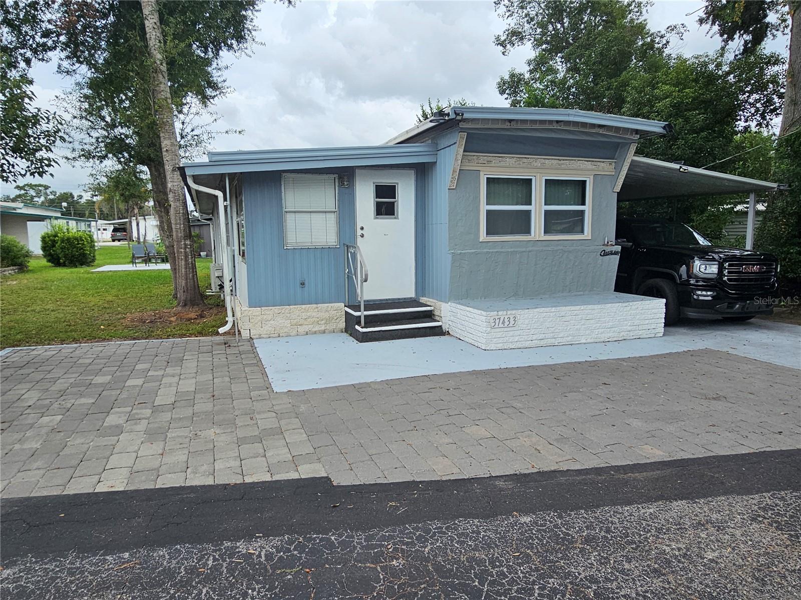 37433 Hammond Dr — photo