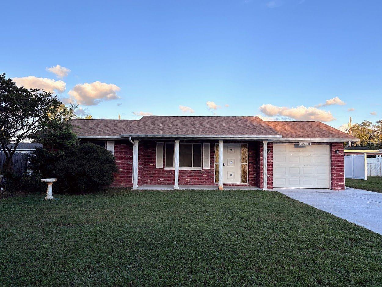 6826 Lingo Ct — photo