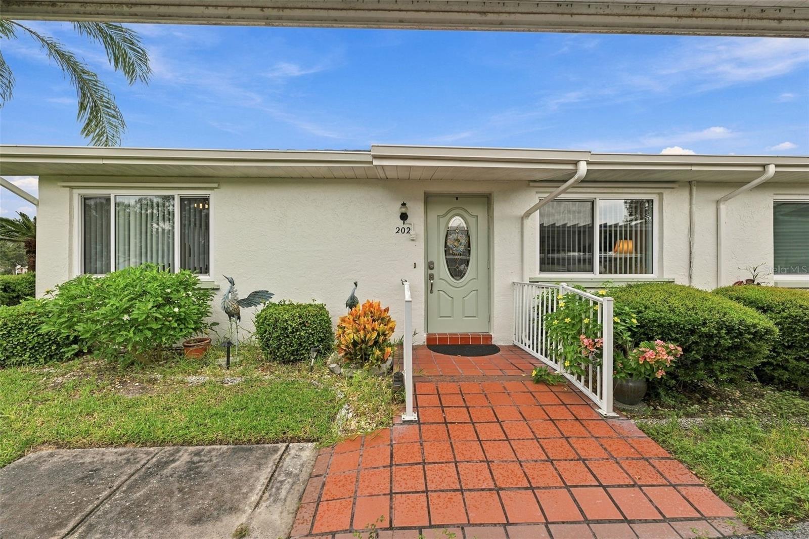 202 Gloucester Blvd #357 — photo