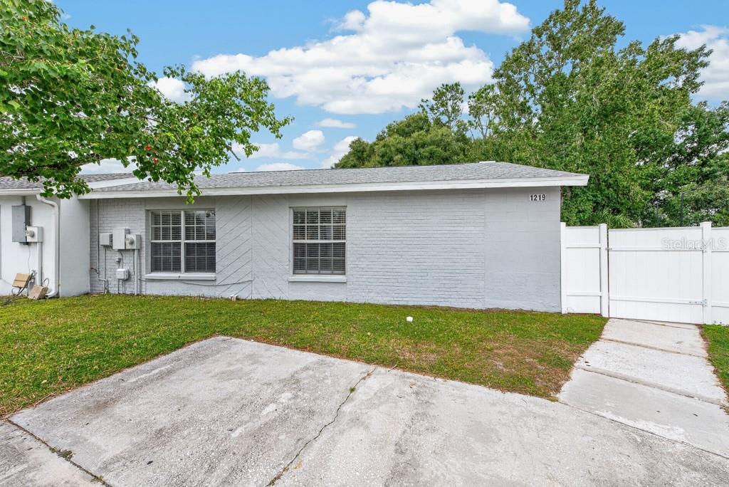 1219 Mohrlake Dr — photo