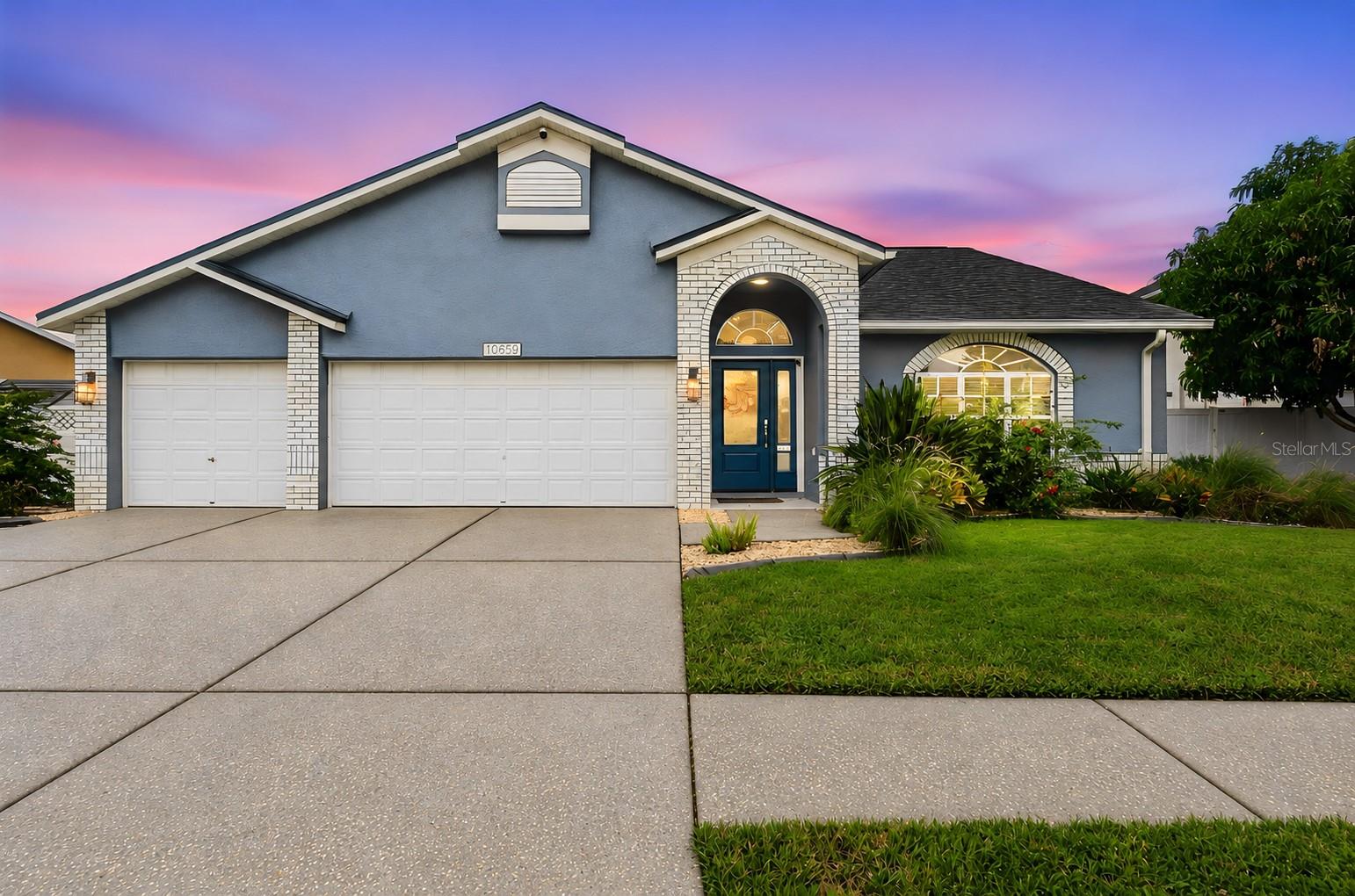 10810 Sailbrooke Dr — photo