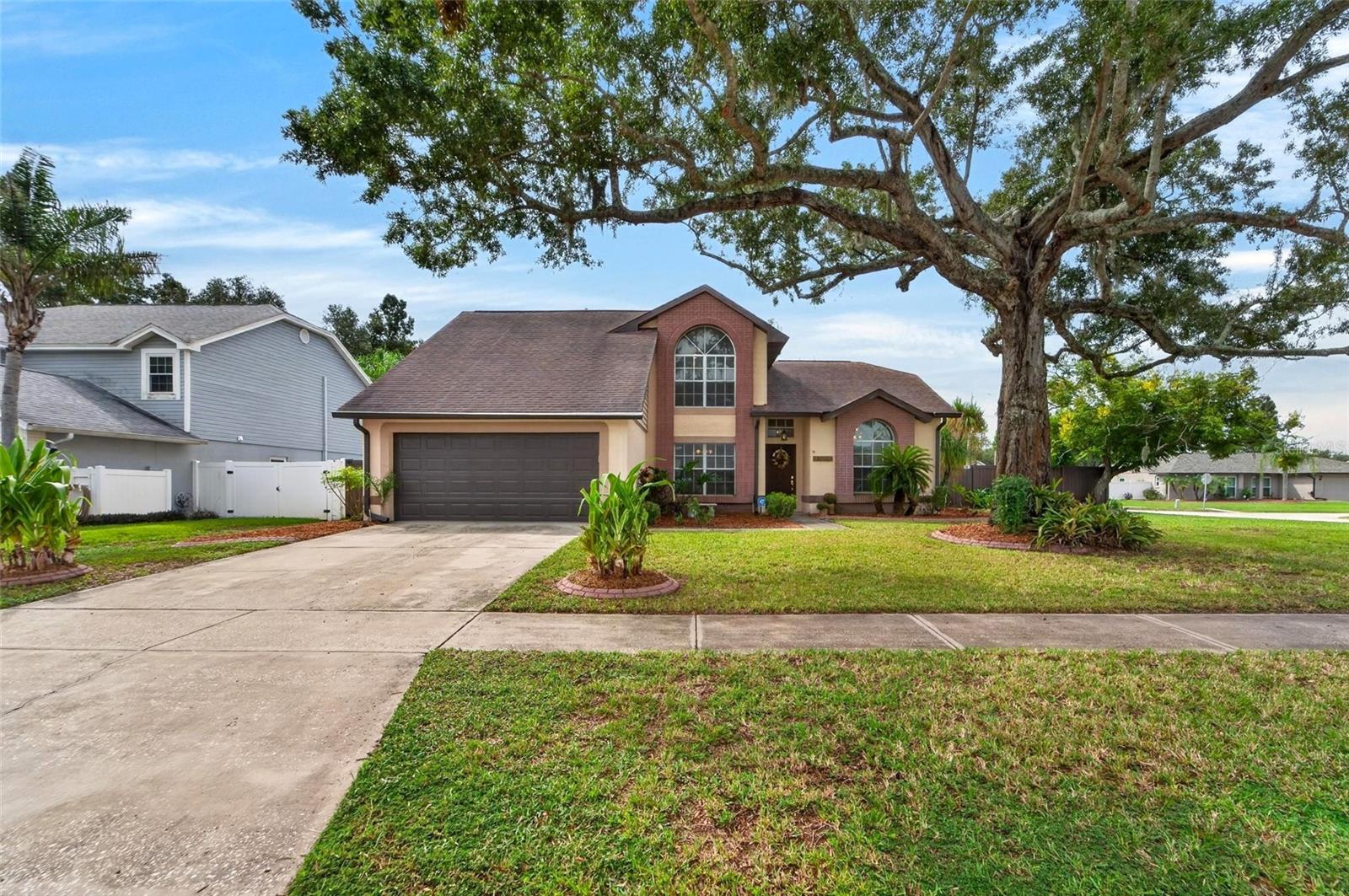 12301 Pathway Ct — photo