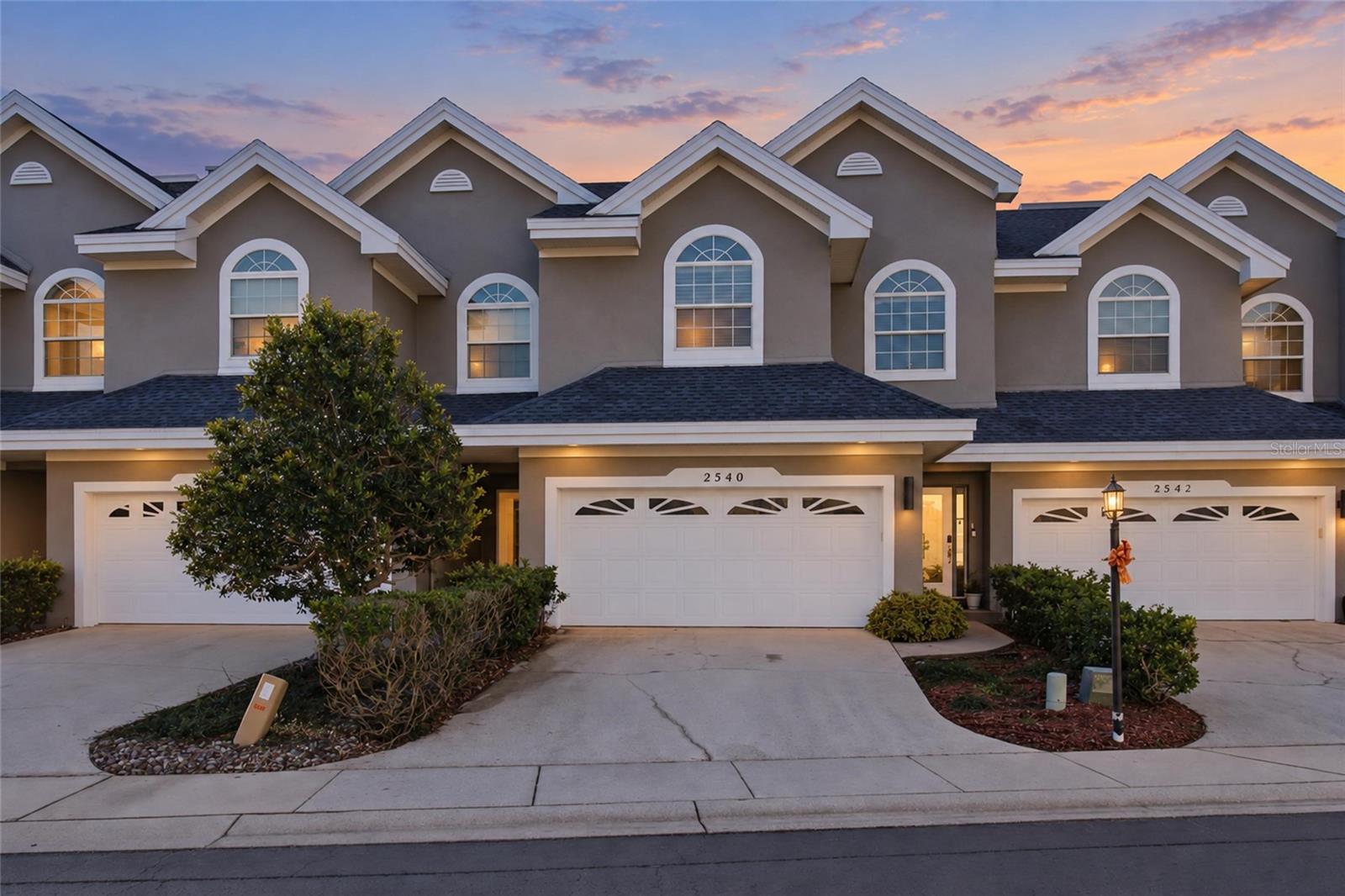 2540 Eagles Crossing Dr — photo