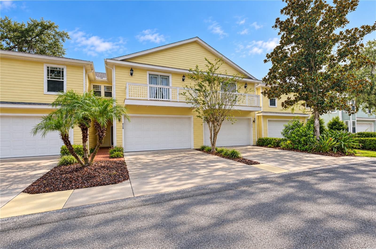 828 Lumsden Reserve Dr — photo